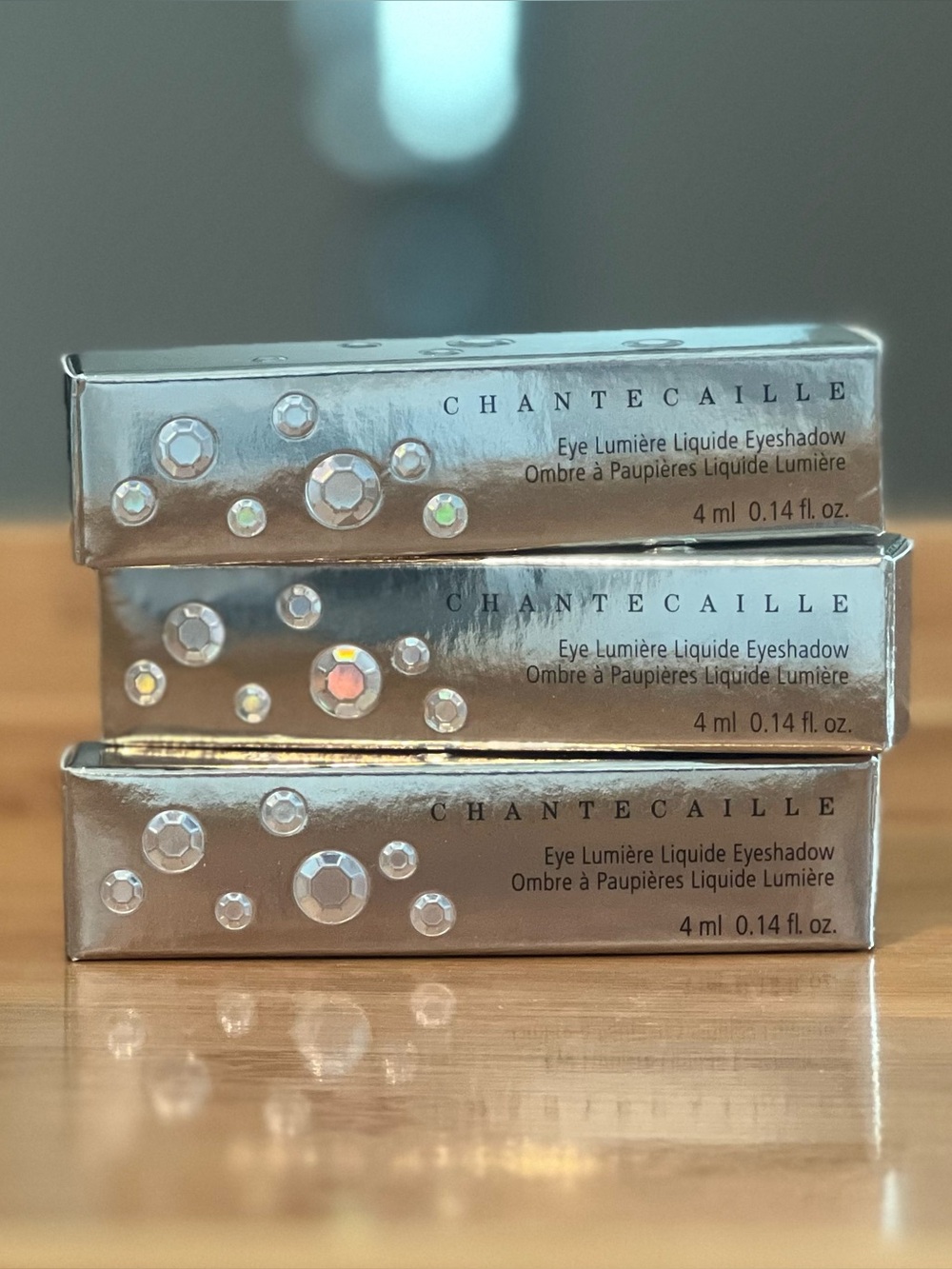 Chantecaille Eye Lumiere Liquid Eyeshadow - Limited Edition - Picture 4 of 10